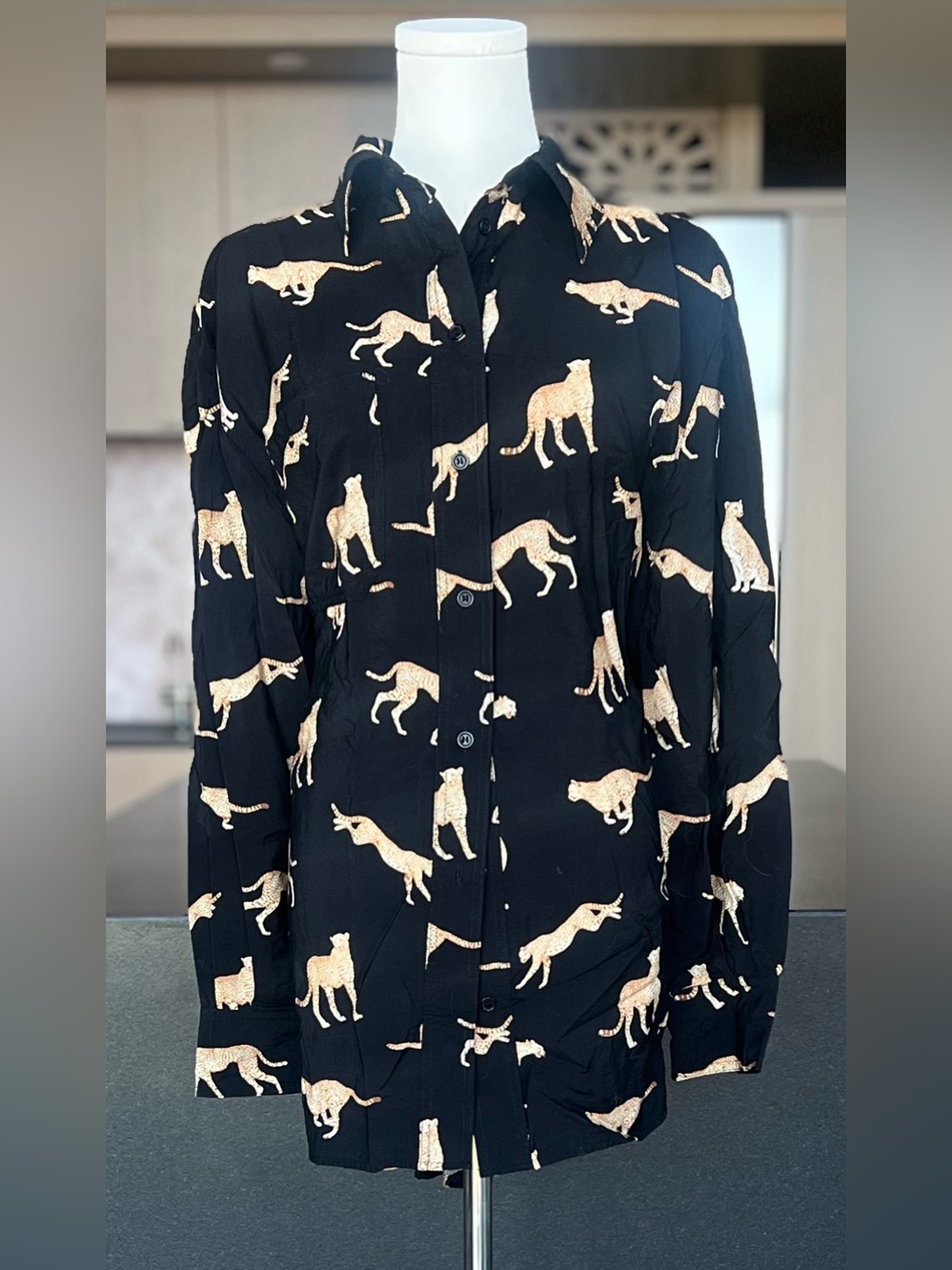 &Merci Black Button-Up Shirt with Gold Cheetah Print - wPets Dog